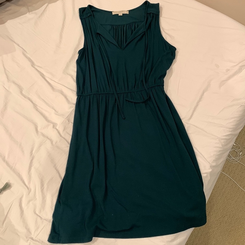 Bundle 3/$15 Loft green dress great condition